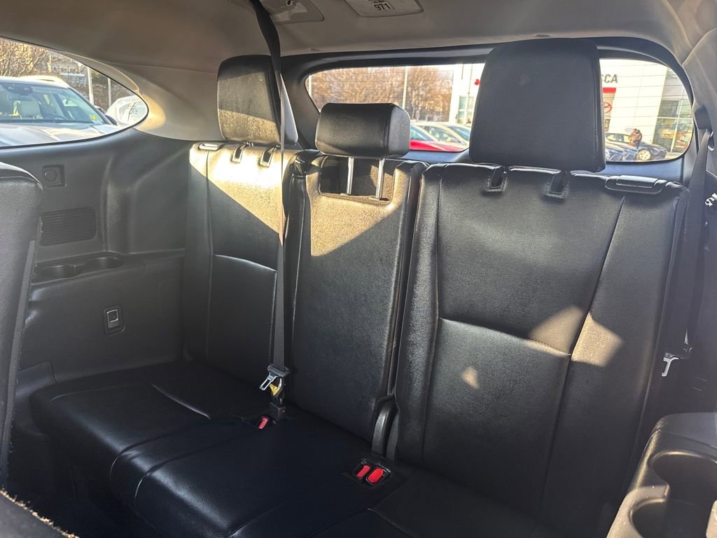Used 2024 Toyota Highlander XLE image 40