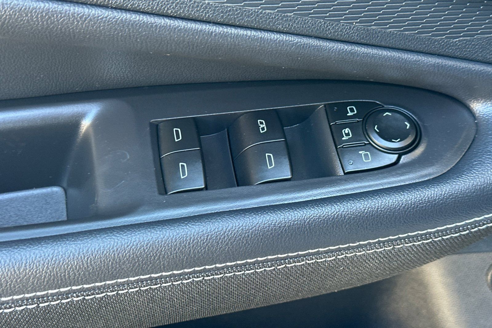 Used 2026 Chevrolet Blazer EV LT image 12