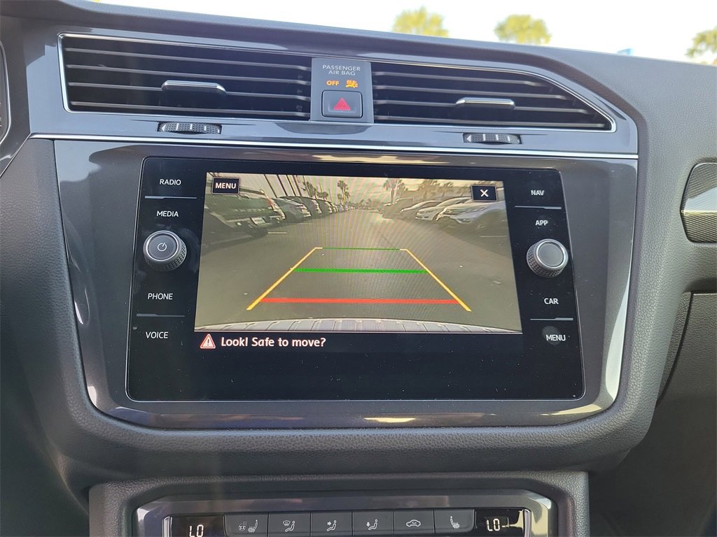 Used 2020 Volkswagen Tiguan SEL Premium R-Line w/ 3rd Row Seat Package image 38