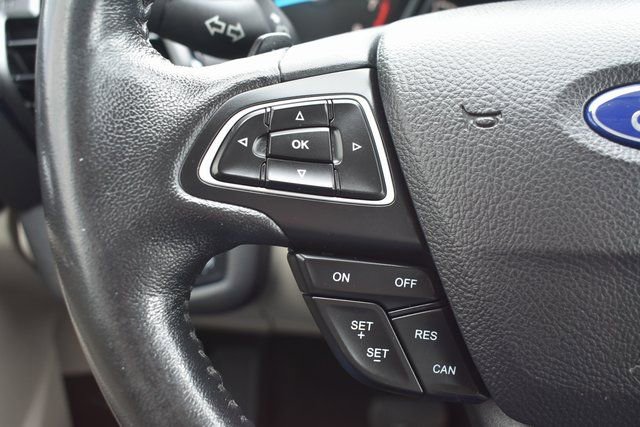 Used 2017 Ford Escape Titanium image 20