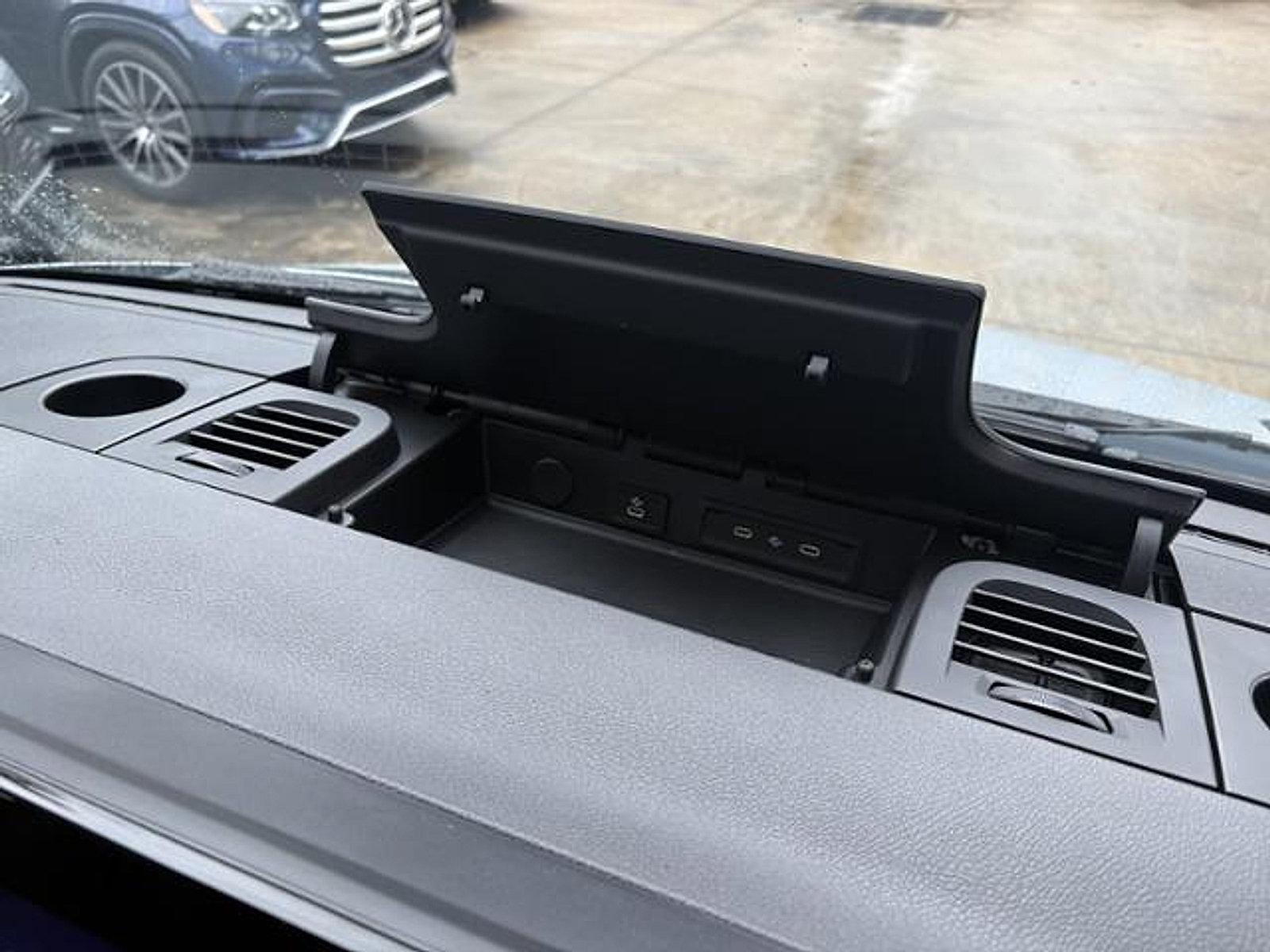 New 2026 Mercedes-Benz Sprinter 2500 image 17