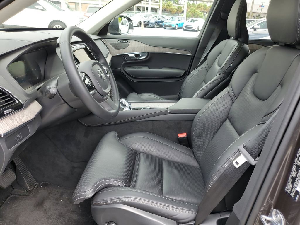 Certified 2024 Volvo XC90 B6 Ultimate image 17