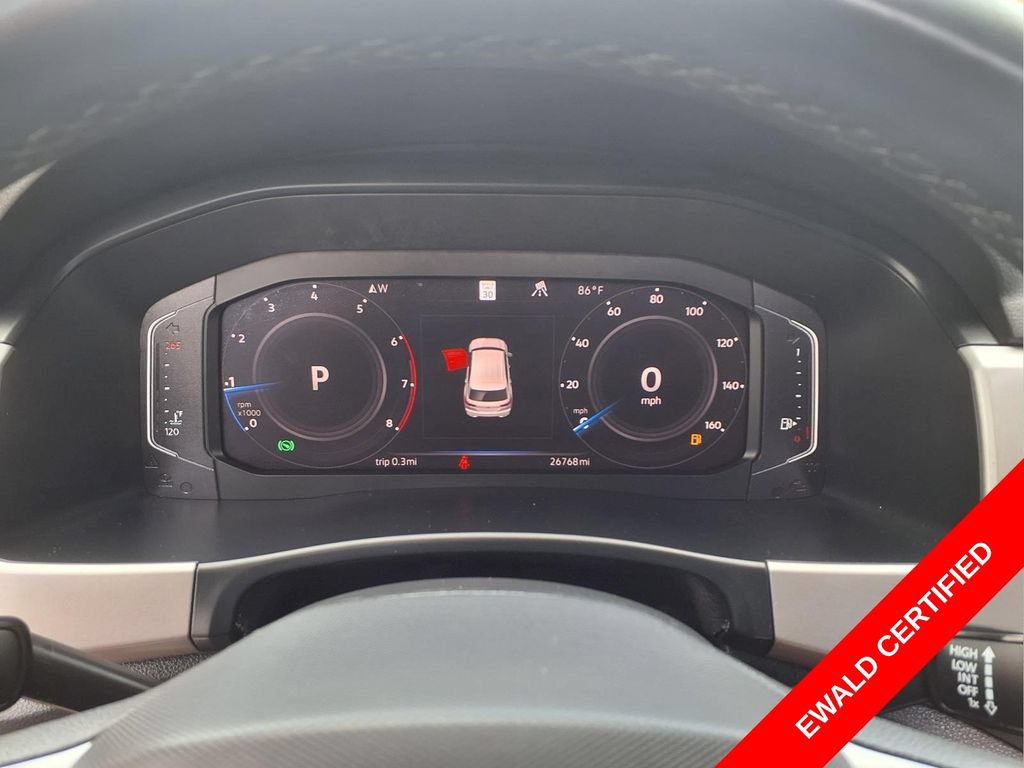 Used 2020 Volkswagen Atlas Cross Sport SEL Premium AWD/4WD image 11