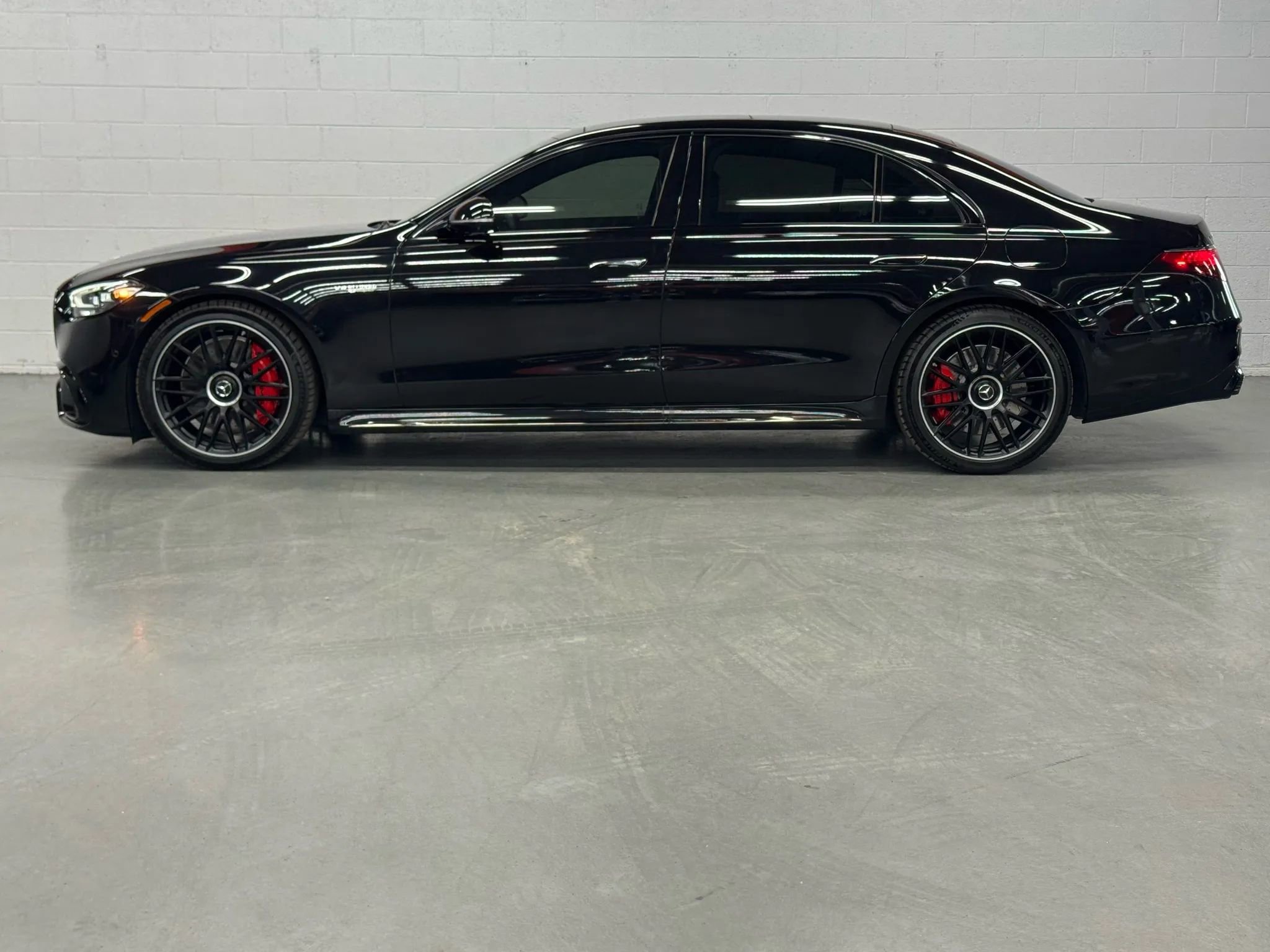 Used 2024 Mercedes-Benz S 63 AMG S image 3