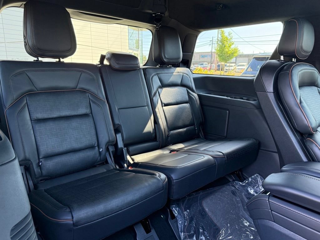 New 2027 Lincoln Navigator Black Label AWD/4WD image 30