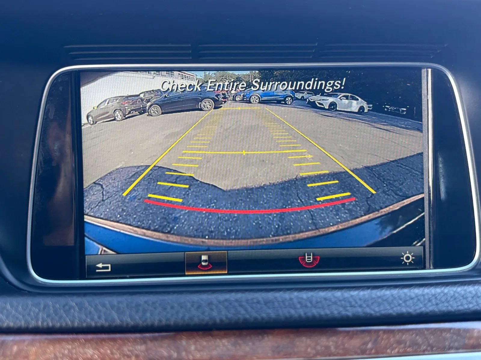 Used 2016 Mercedes-Benz E 350 4MATIC Sedan image 34