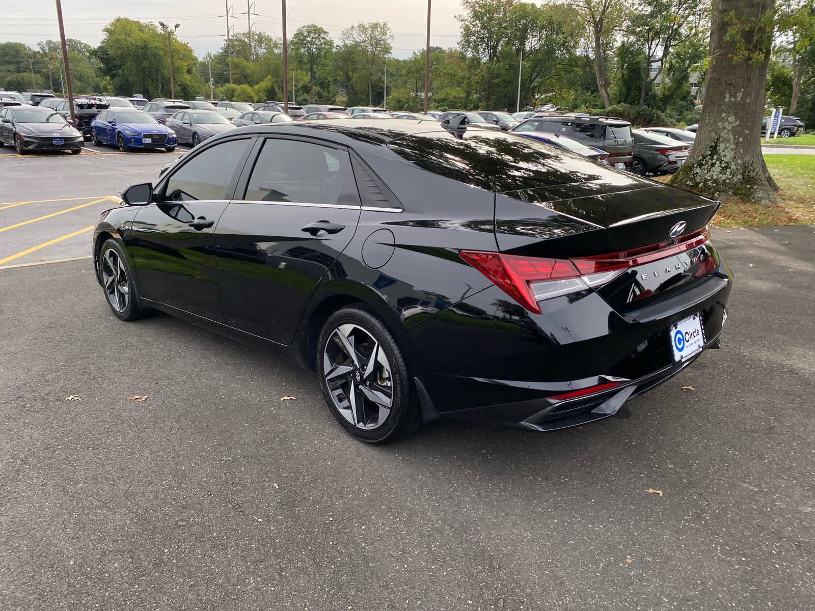 Used 2022 Hyundai Elantra SEL w/ Convenience + Premium Package image 8