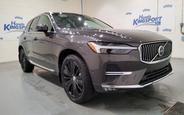 Used 2022 Volvo XC60 B5 Inscription w/ Advanced Package