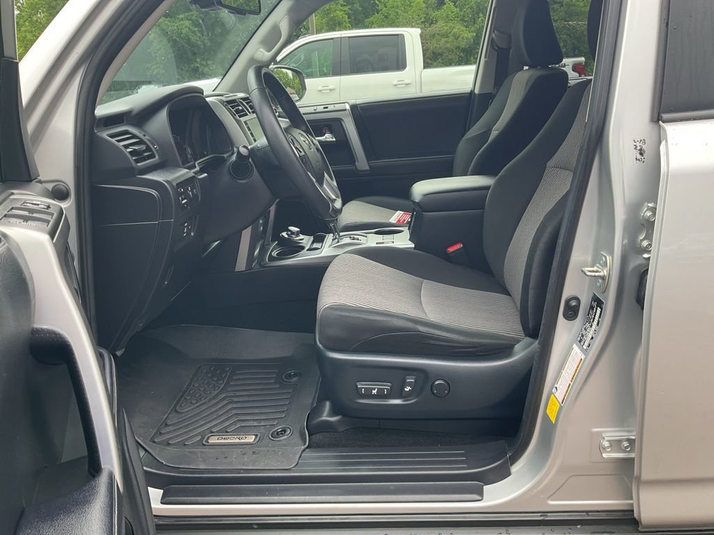 Used 2022 Toyota 4Runner SR5 image 17