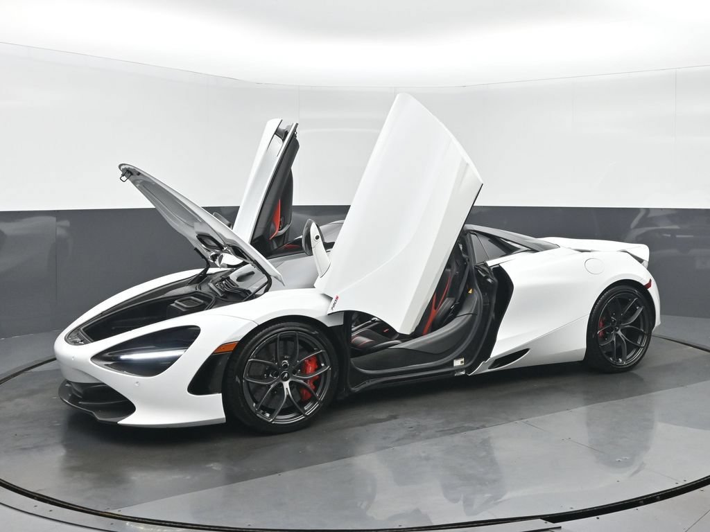 Used 2020 McLaren 720S Performance RWD image 34