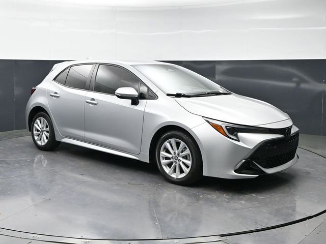 Used 2023 Toyota Corolla SE image 3