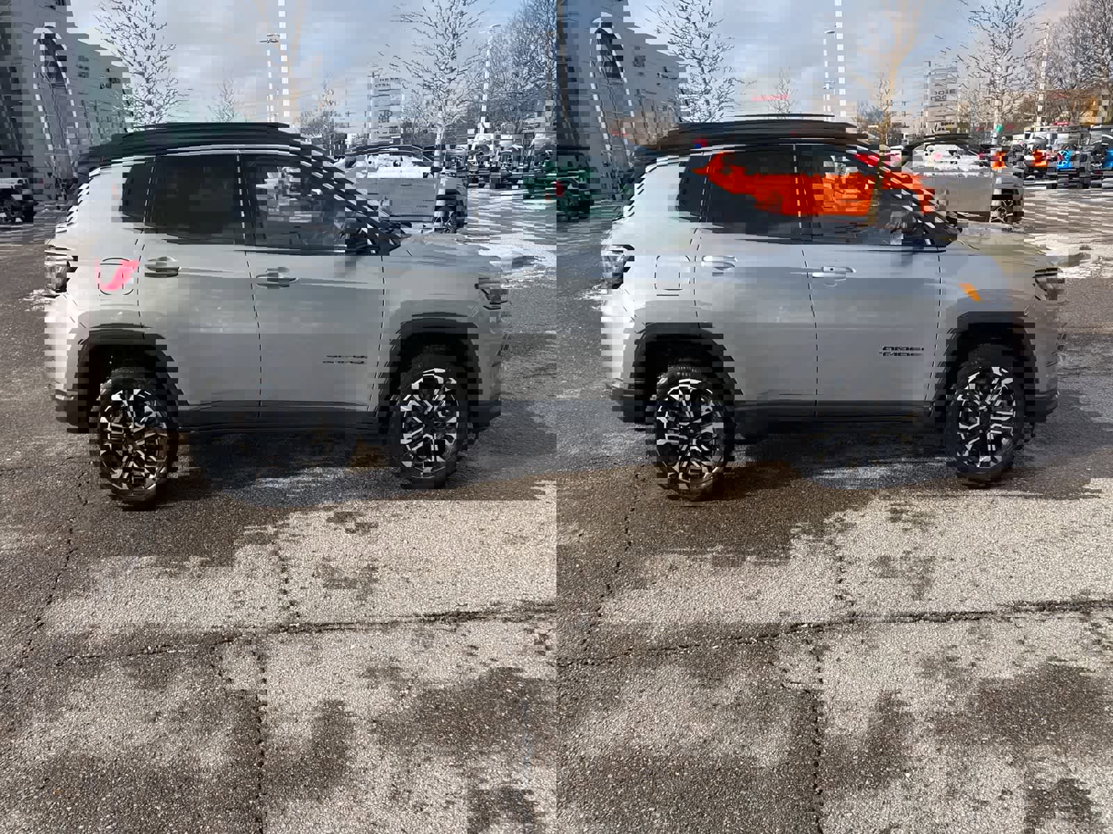 Certified 2023 Jeep Compass Limited image 9