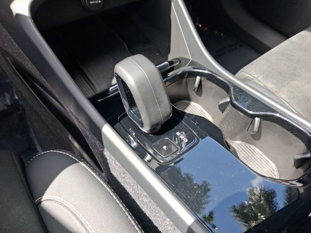 Used 2023 Volvo C40 P8 Recharge Plus image 22