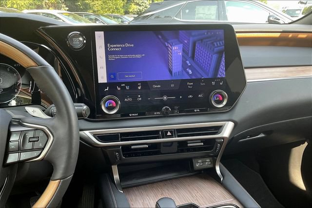 Used 2024 Lexus RX 350 Premium w/ Accessory Package (Z1) AWD/4WD image 9