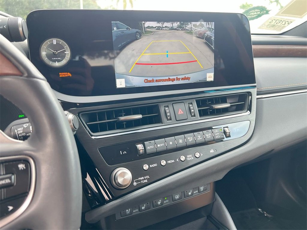 Certified 2024 Lexus ES 350 Luxury image 16