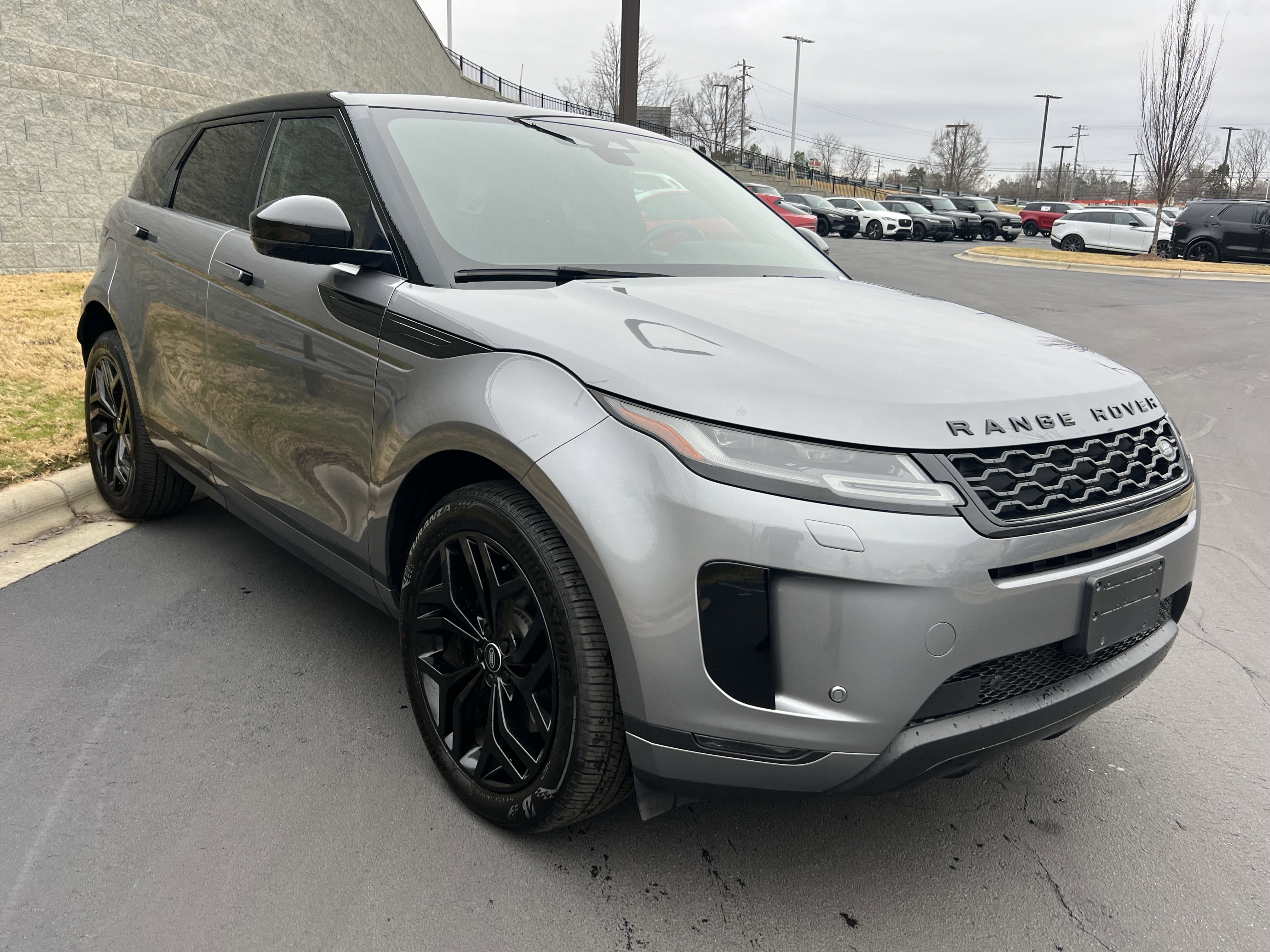 Certified 2022 Land Rover Range Rover Evoque SE image 46