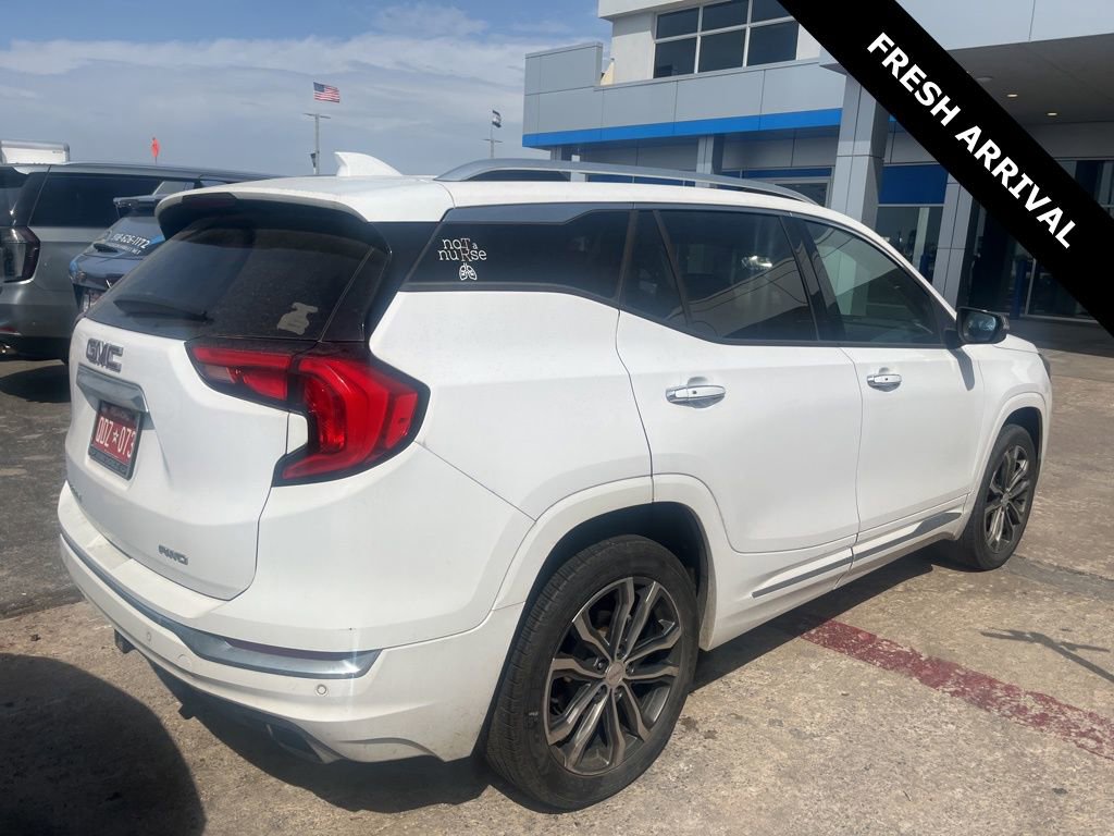 Used 2019 GMC Terrain Denali w/ Advanced Safety Package image 4