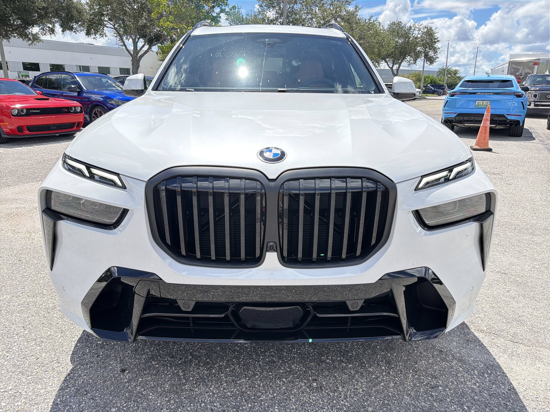 New 2027 BMW X7 xDrive40i w/ Executive Package AWD/4WD image 2