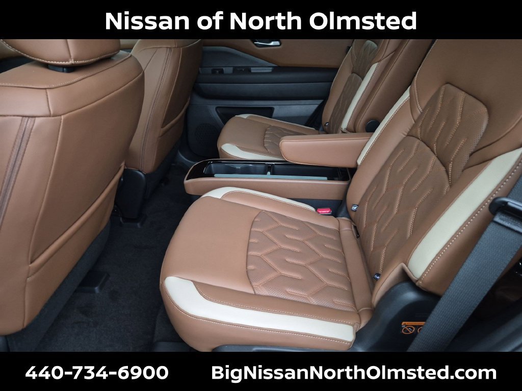 New 2026 Nissan Pathfinder Platinum AWD/4WD image 18