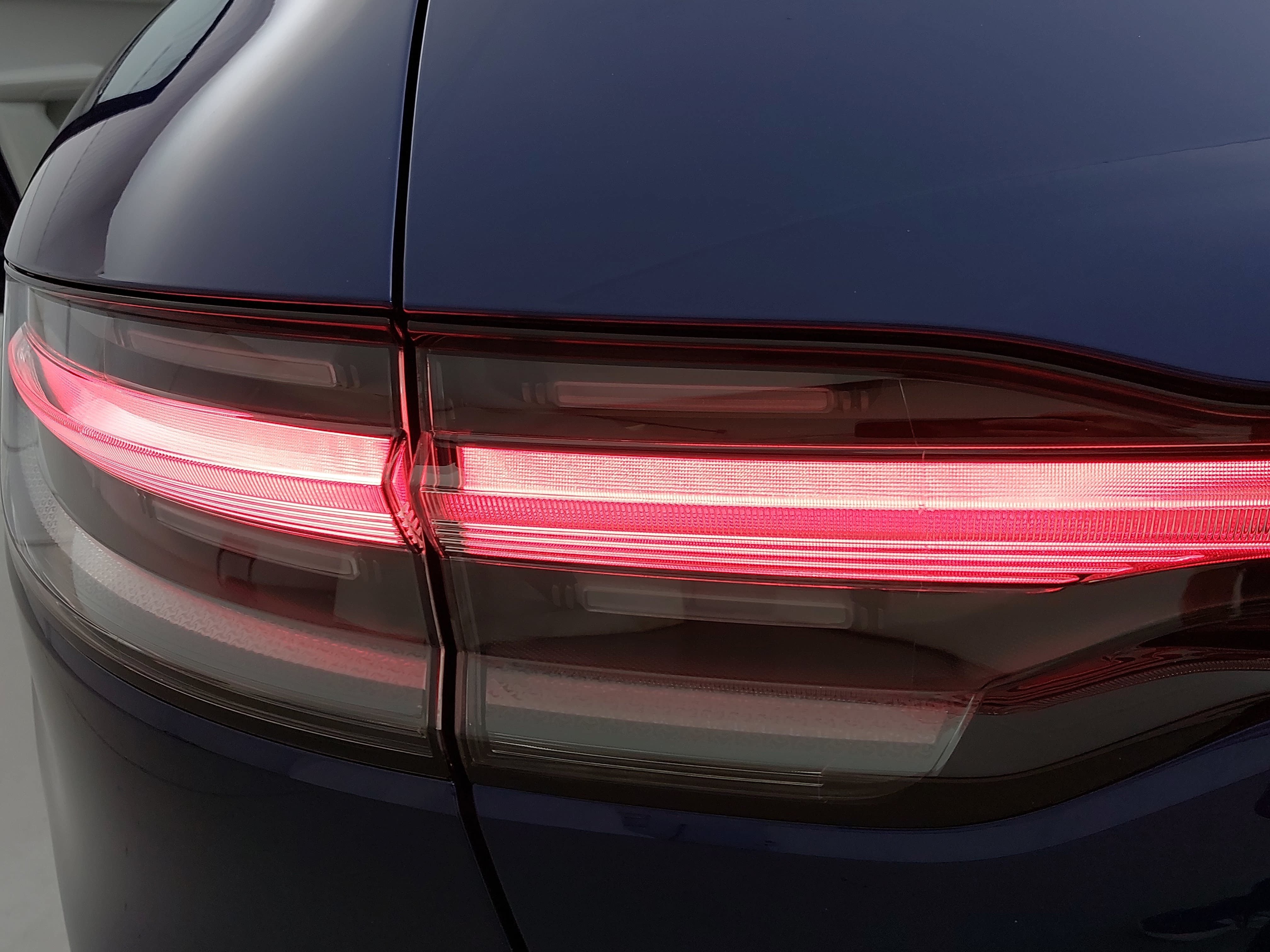 Certified 2026 Porsche Macan AWD/4WD image 37