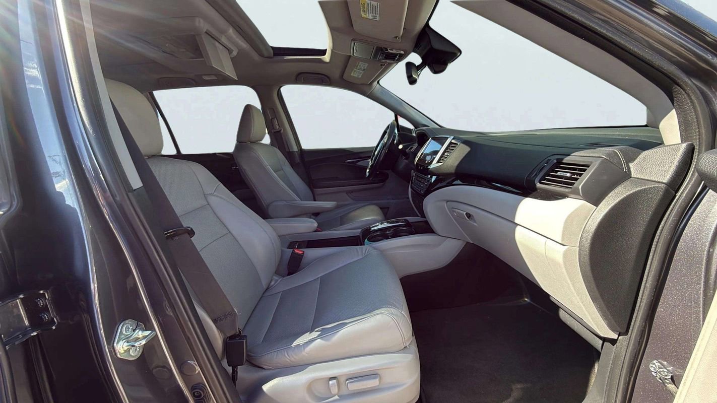 Used 2016 Honda Pilot Elite image 20