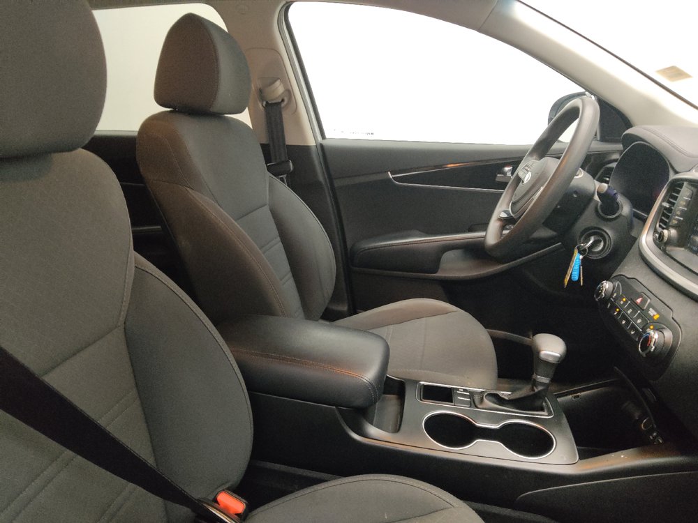 Used 2020 Kia Sorento L FWD image 21