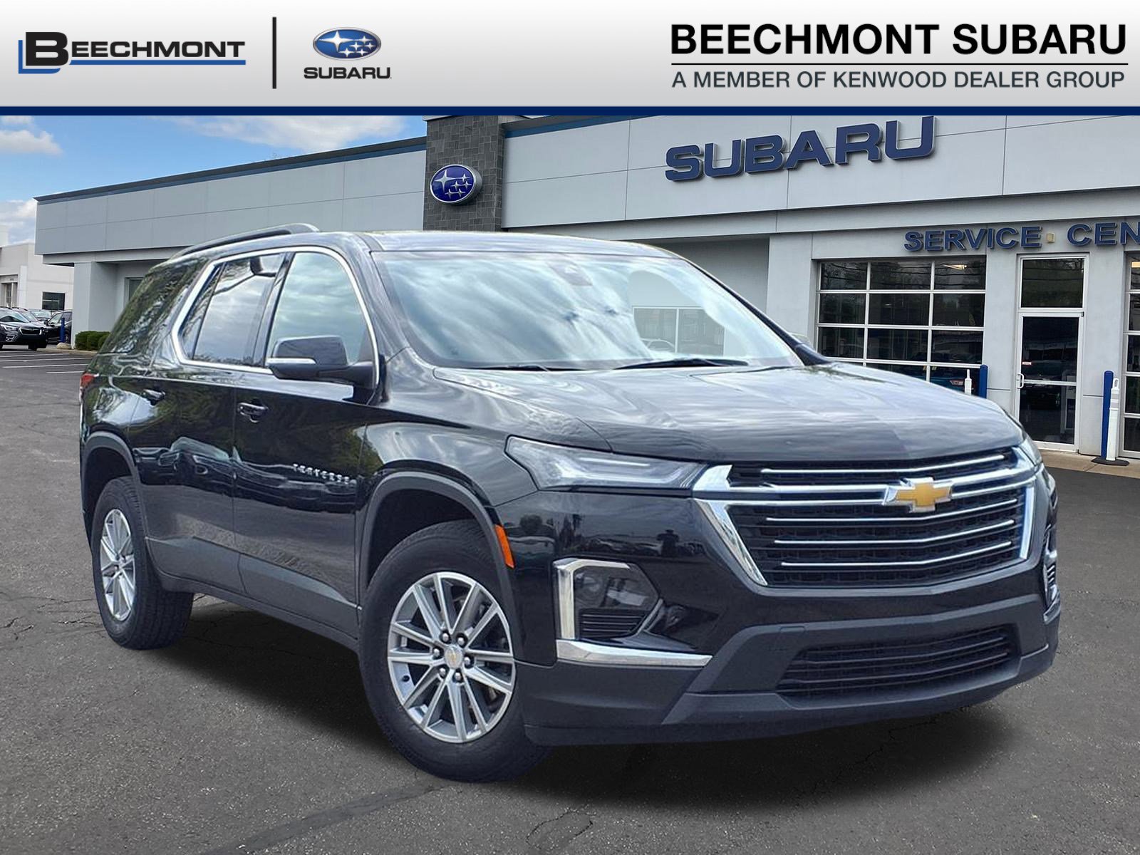 Used 2023 Chevrolet Traverse LT