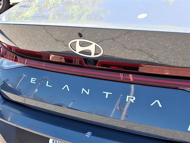 Certified 2024 Hyundai Elantra Limited FWD image 24