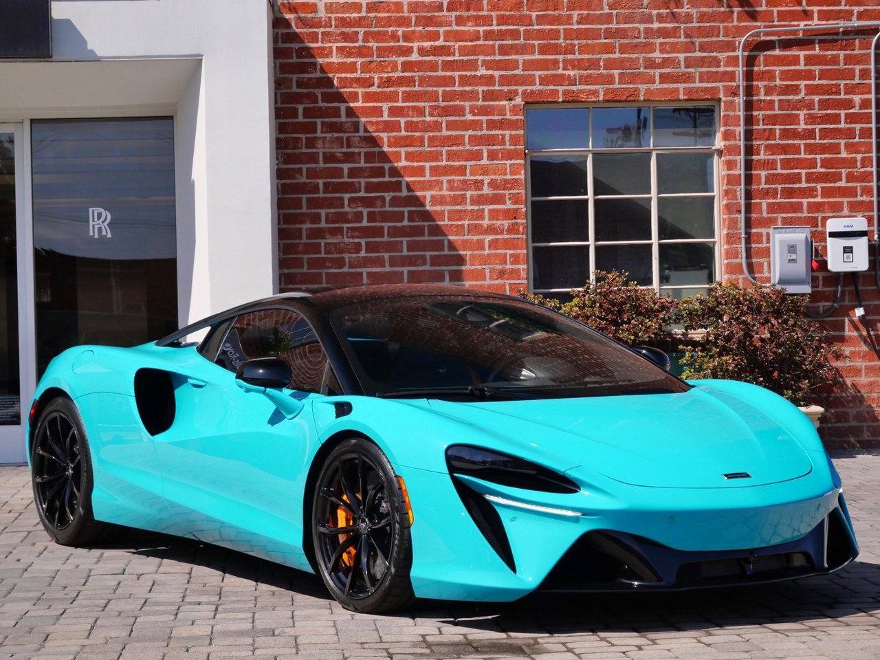 Used 2023 McLaren Artura