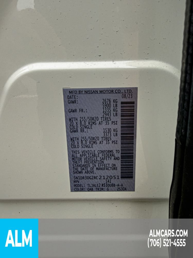 Used 2024 Nissan Pathfinder Platinum w/ Black Appearance Package FWD image 34