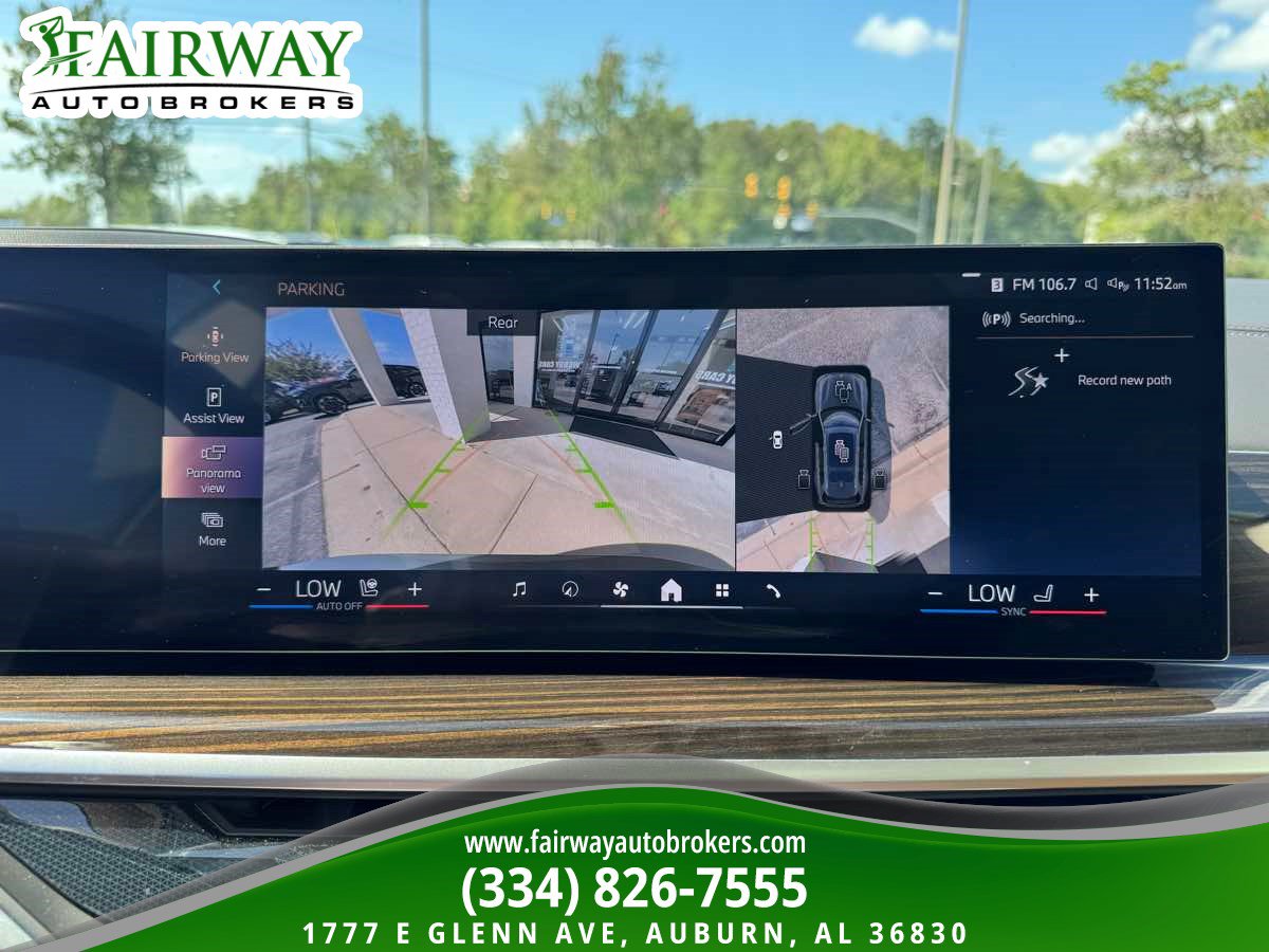 Used 2026 BMW X7 xDrive40i AWD/4WD image 24
