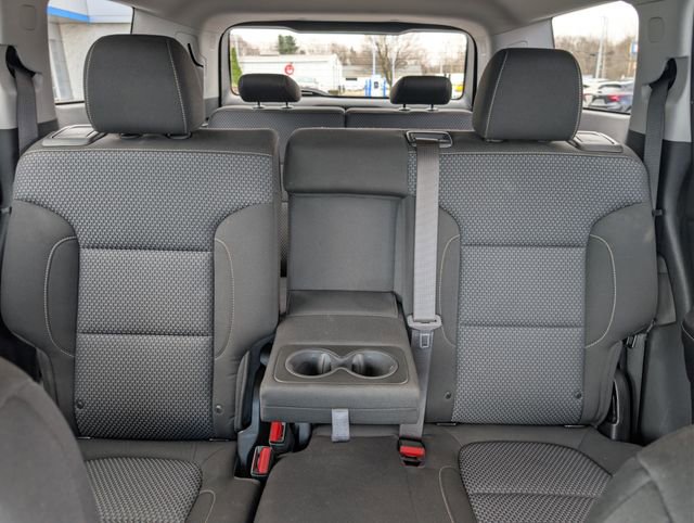 Used 2021 GMC Acadia SLE image 16