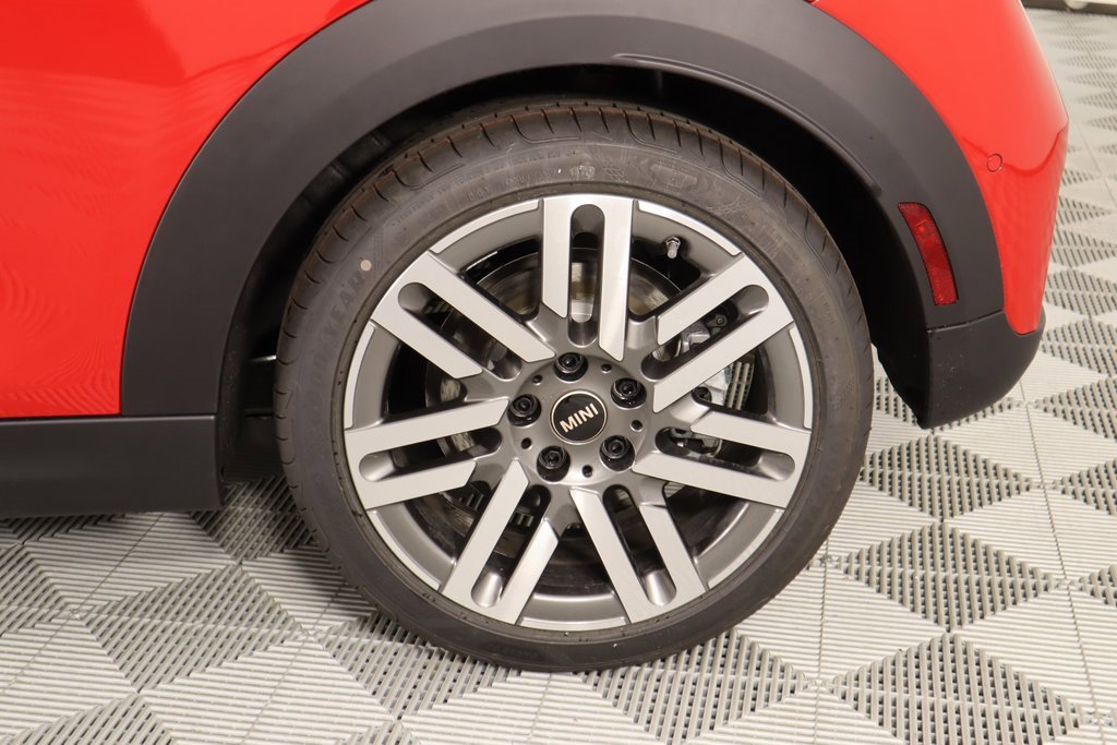 New 2025 MINI Cooper 2-Door Hardtop image 18