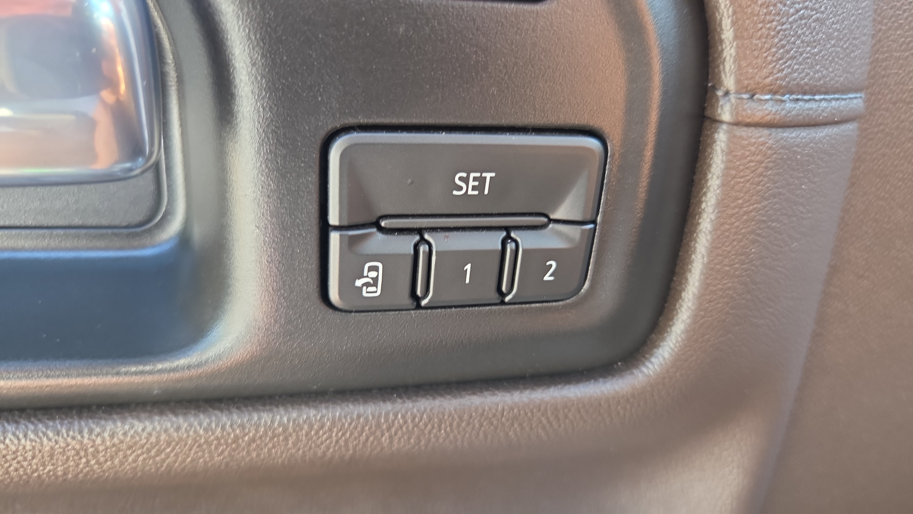 Used 2020 GMC Sierra 1500 Denali w/ Denali Ultimate Package AWD/4WD image 29