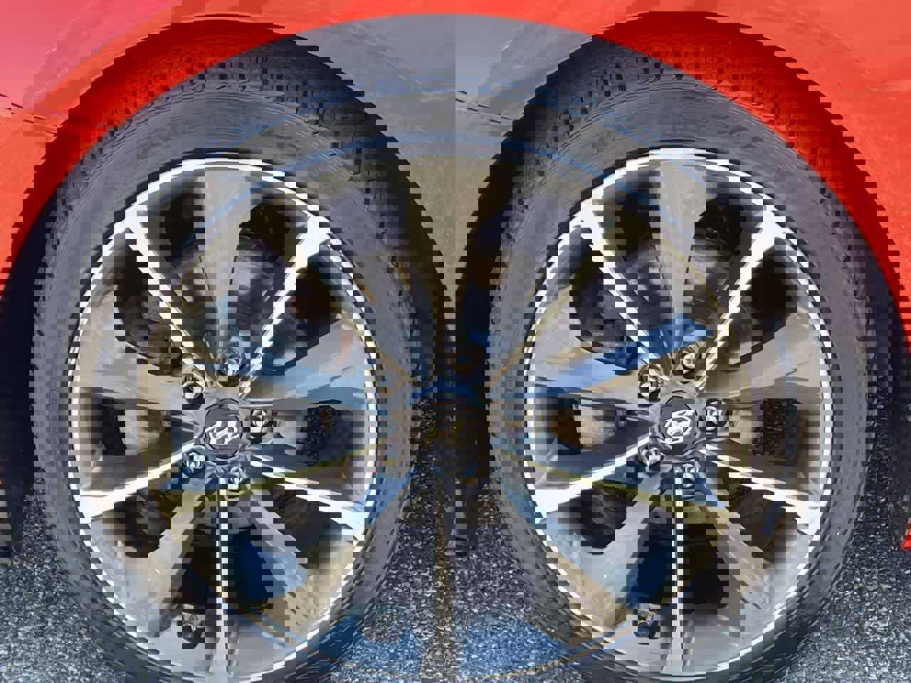 Used 2019 Hyundai Veloster 2.0 Premium image 34