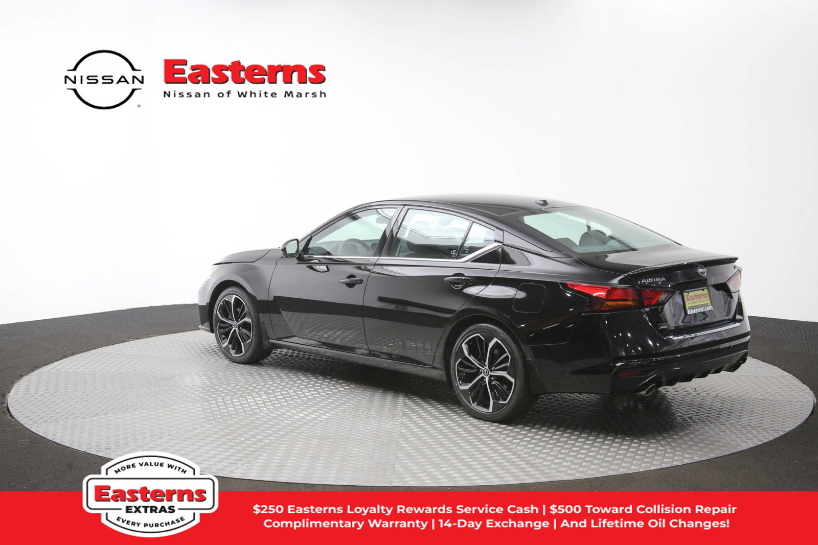 Used 2023 Nissan Altima 2.5 SR FWD image 62