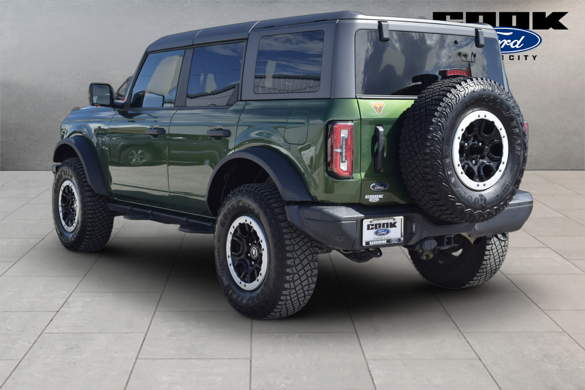 Used 2024 Ford Bronco Badlands AWD/4WD image 4