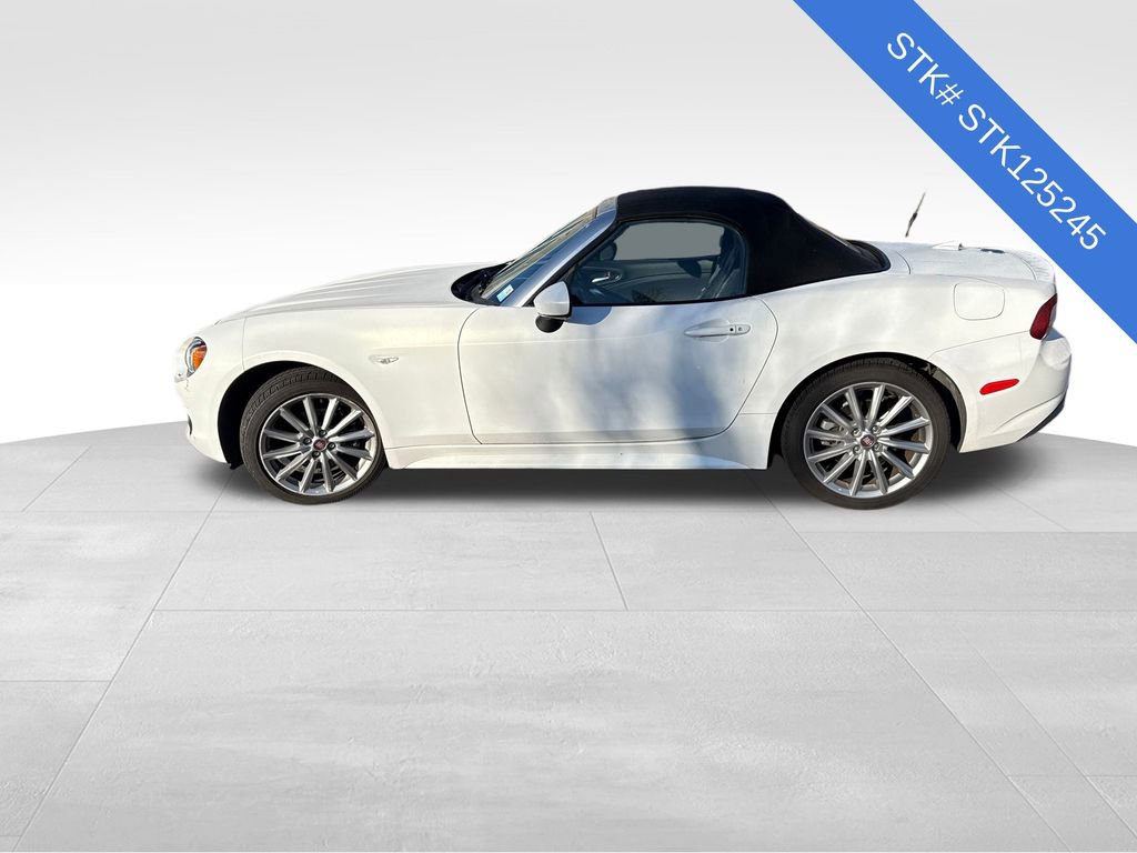 Used 2017 FIAT 124 Spider Lusso image 4