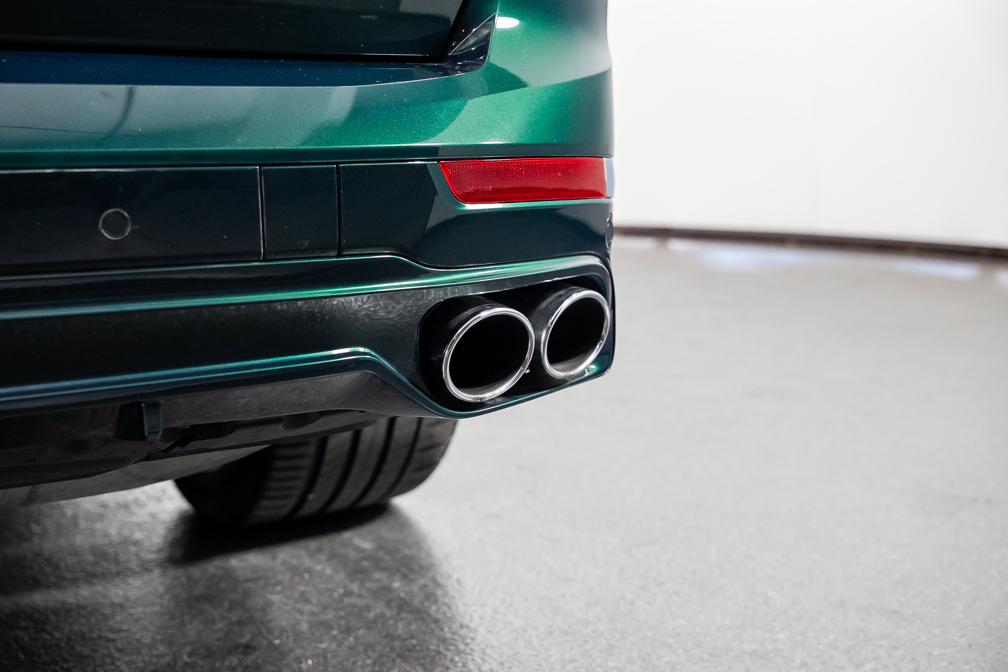 Used 2022 BMW ALPINA XB7 AWD/4WD image 30