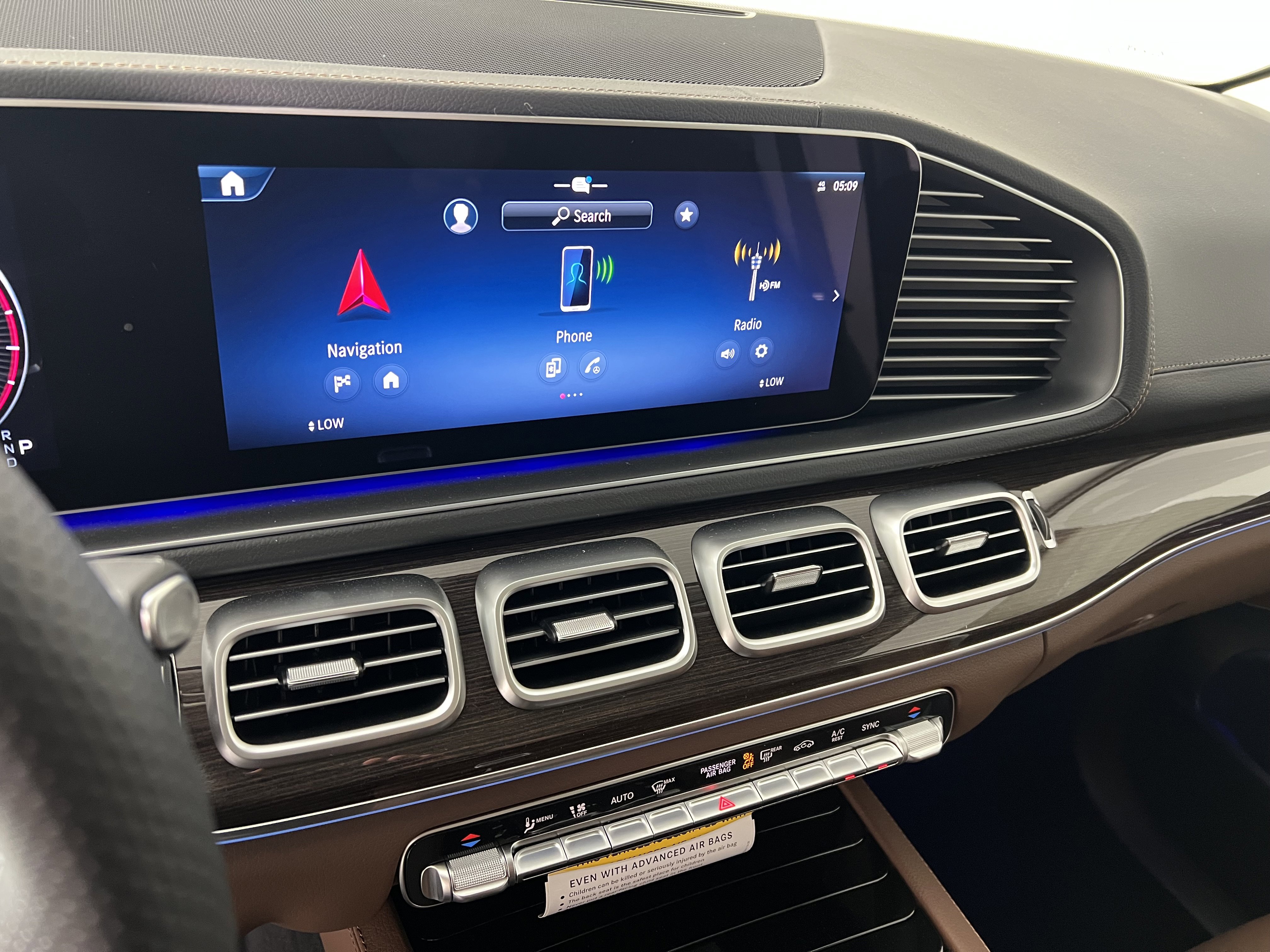 New 2026 Mercedes-Benz GLS 450 4MATIC image 31