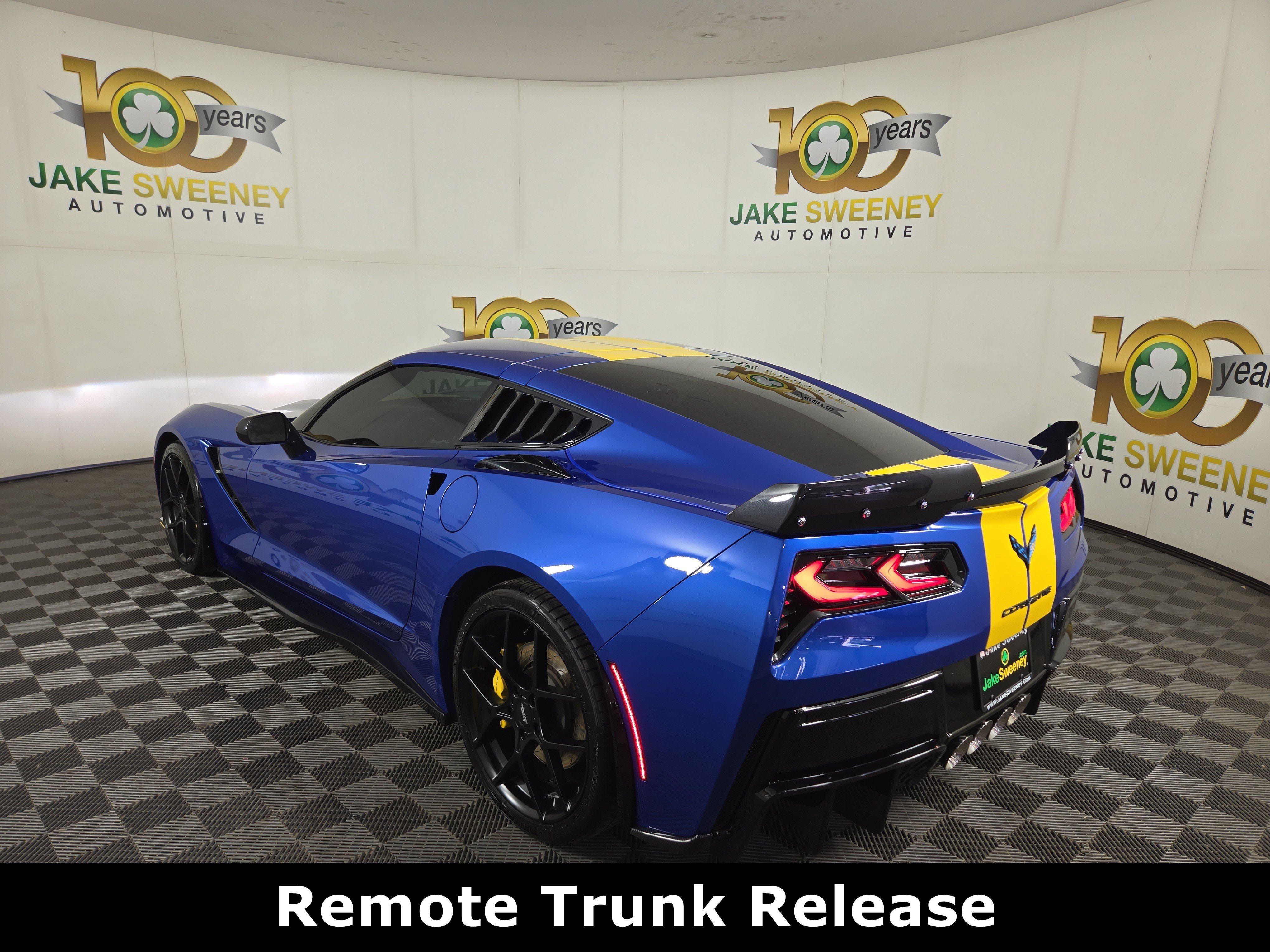 Used 2019 Chevrolet Corvette Stingray Coupe RWD image 6