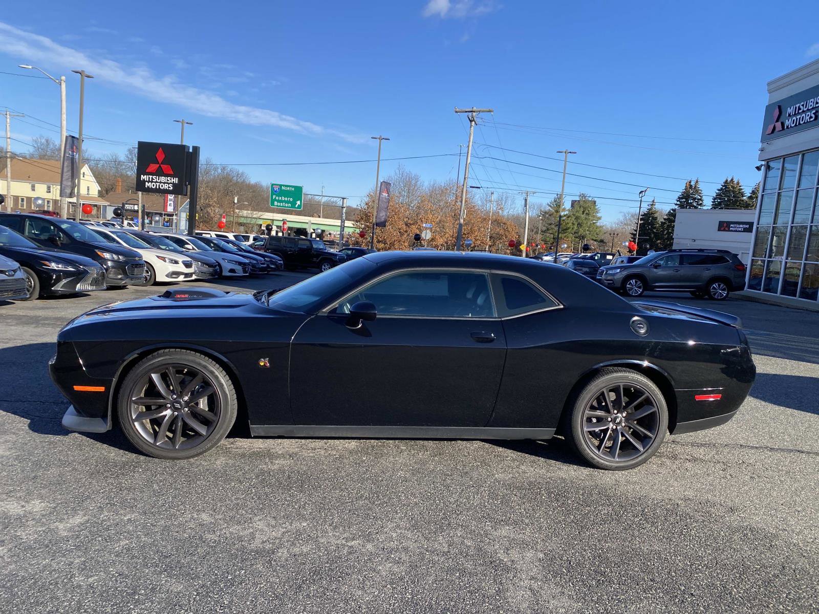 Used 2019 Dodge Challenger R/T Scat Pack w/ Shaker Package image 2