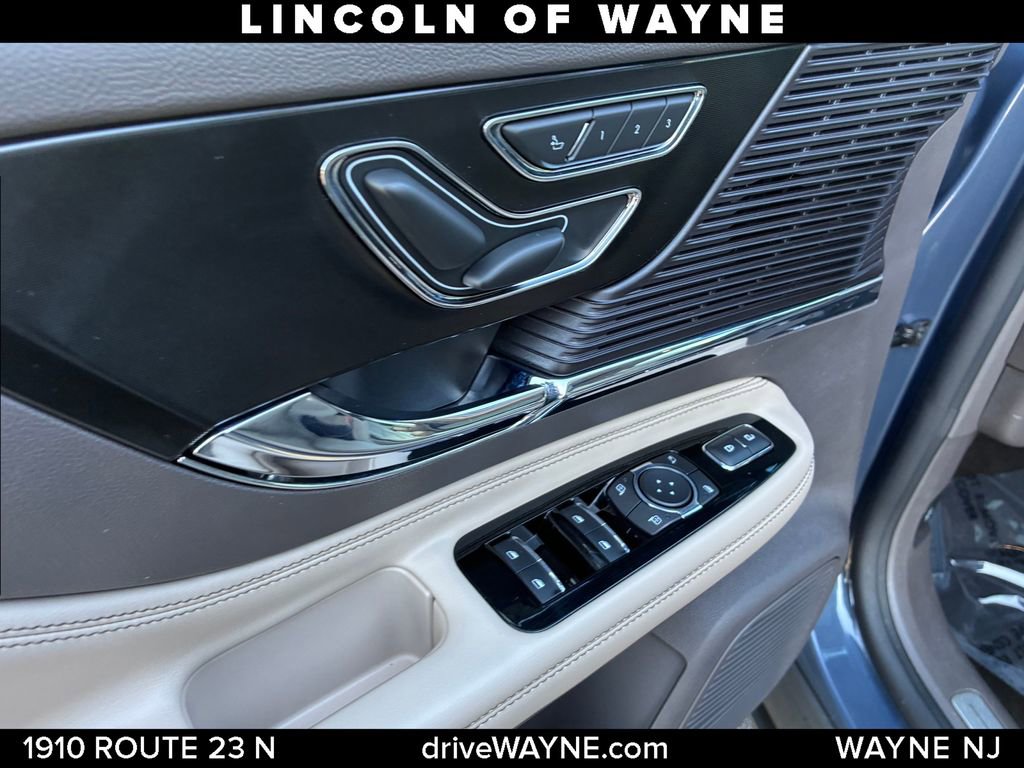 Certified 2022 Lincoln Corsair Reserve w/ Equipment Group 201A AWD/4WD image 14