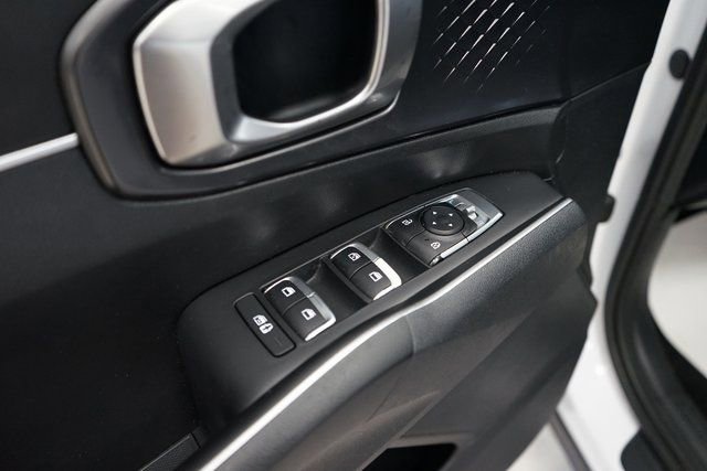 Used 2022 Kia Sorento S image 25