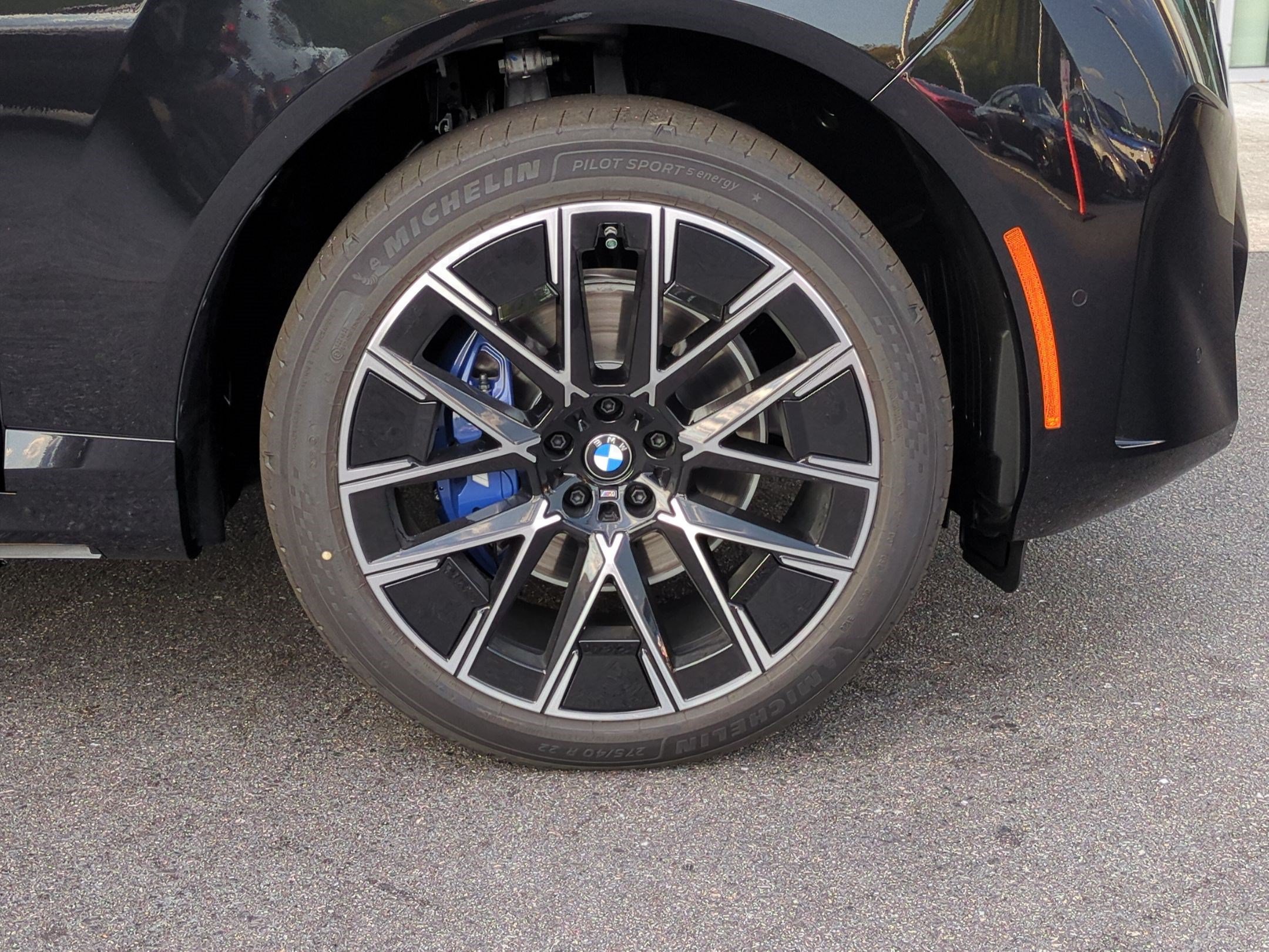 New 2027 BMW X5 xDrive50e w/ M Sport Package AWD/4WD image 11