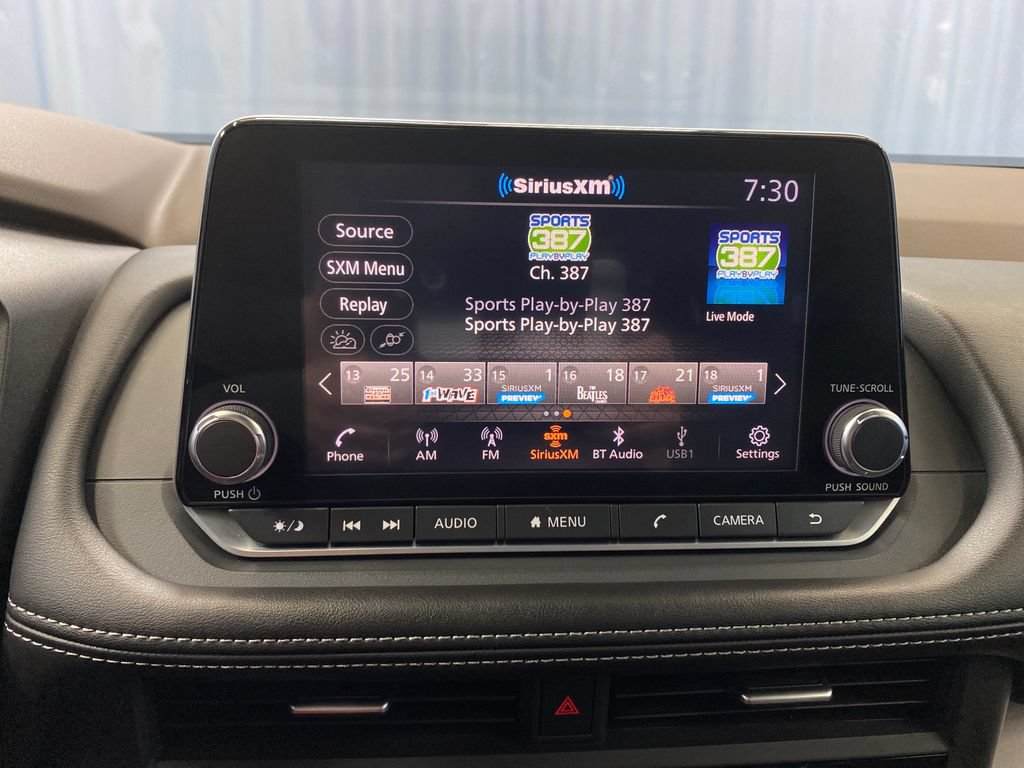 Used 2023 Nissan Rogue SV w/ SV Premium B Package AWD/4WD image 16