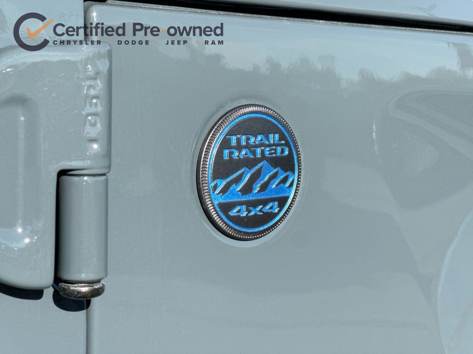 Certified 2025 Jeep Wrangler Unlimited Sahara w/ Safety Group image 27