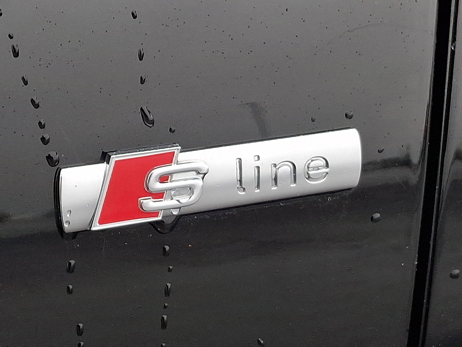 Used 2022 Audi Q8 Premium Plus image 33