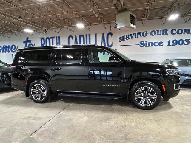 Used 2024 Jeep Wagoneer L 4WD w/ Premium Group I image 2