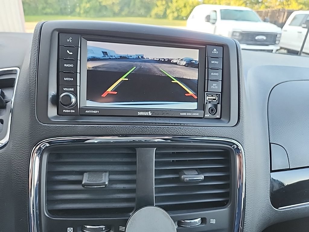 Used 2017 Dodge Grand Caravan SXT FWD image 36